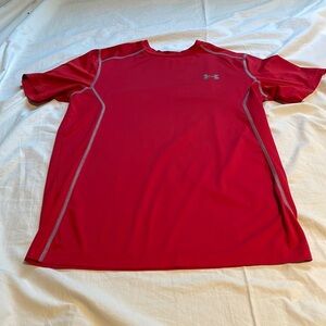 Under Armour Red Heat Gear Fitted Athletic Shirt. Medium